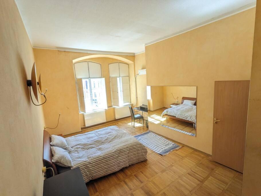 Boheme Central Apartment Timisoara Bagian luar foto